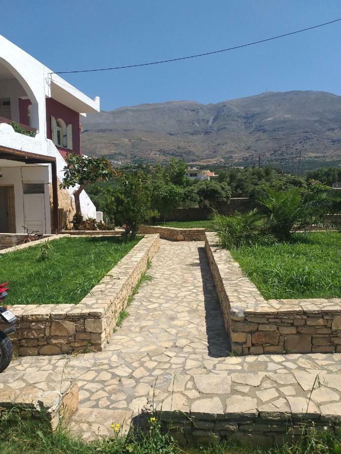 דמנוני Natural Green Apartment מראה חיצוני תמונה