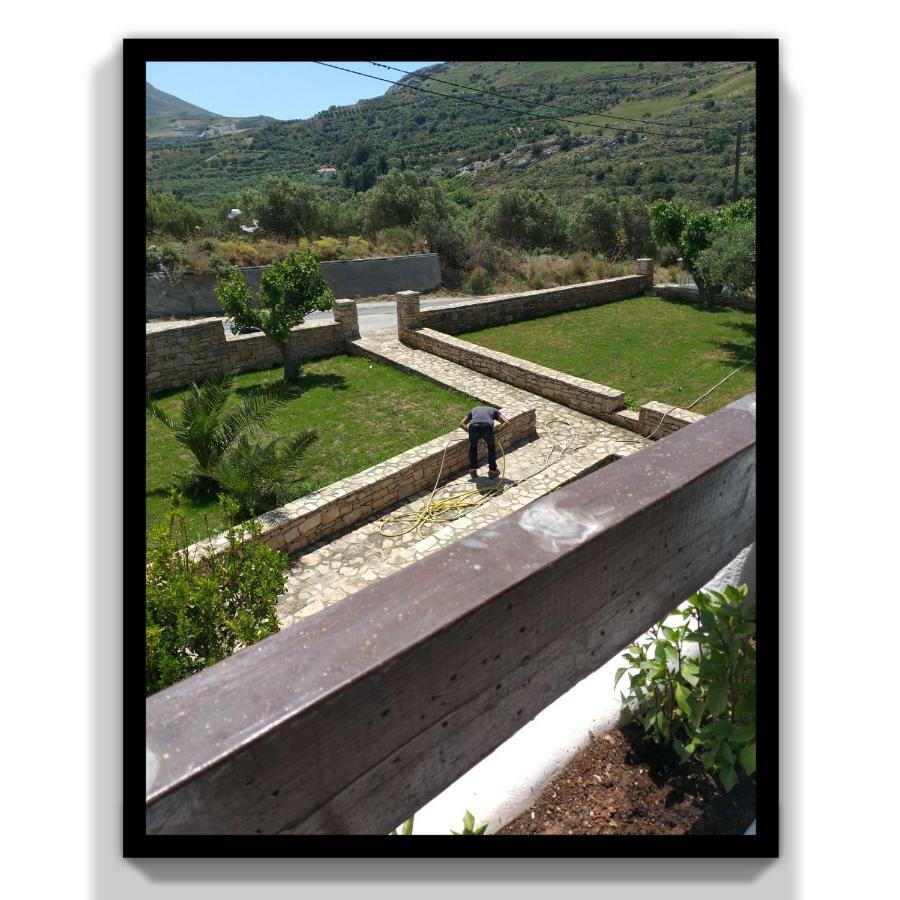 דמנוני Natural Green Apartment מראה חיצוני תמונה